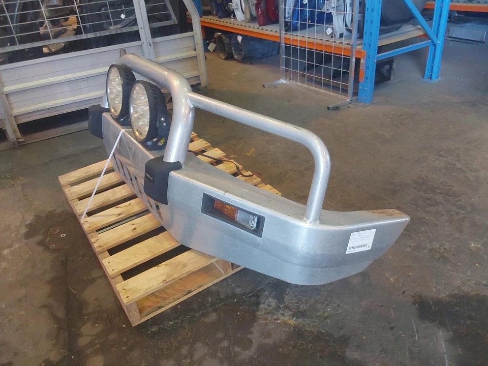 NISSAN PATROL FRONT BUMPER Y61/GU, SERIES 1-3, BULL BAR-ALLOY, 10/97-08/04 97 98 - image 2 of 4