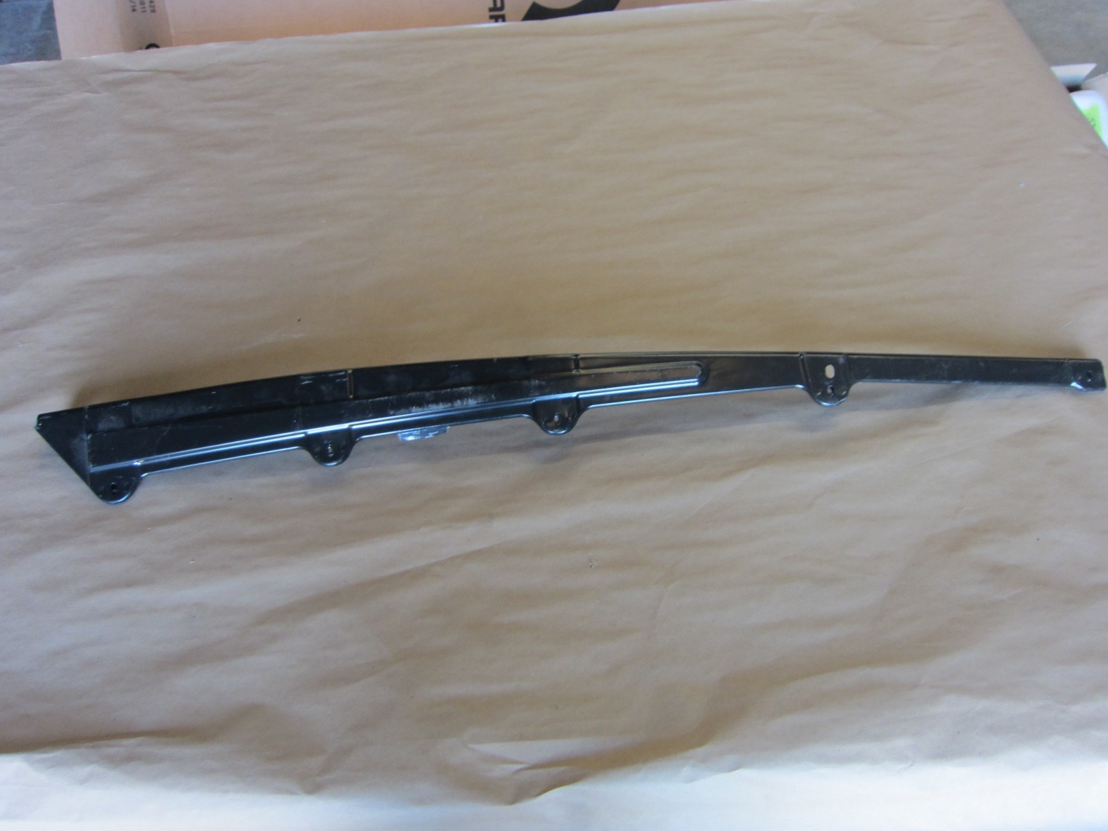 Maserati Quattroporte 2005 FRONT+LEFT Fender P/N 67216900