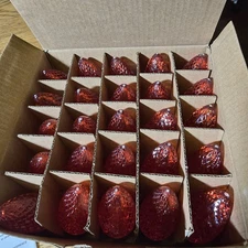 Minetom 25 Piece C9 Christmas Light Replacement Bulb E17 LED Christmas Light RED