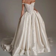 Luxury Princess Wedding Dress Sweetheart Off Shoulder Custom Made Bridal Gown