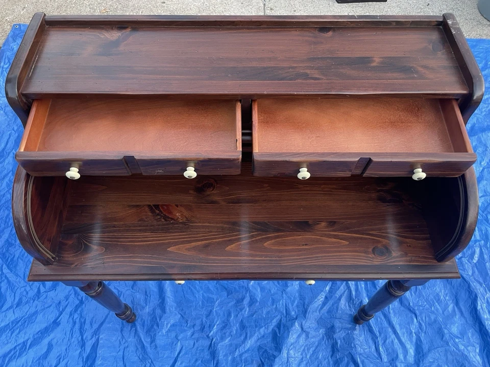 Escritorio pequeño con cajón ETHAN ALLEN antiguo pino envejecido 40" para damas Foto 2 de 4