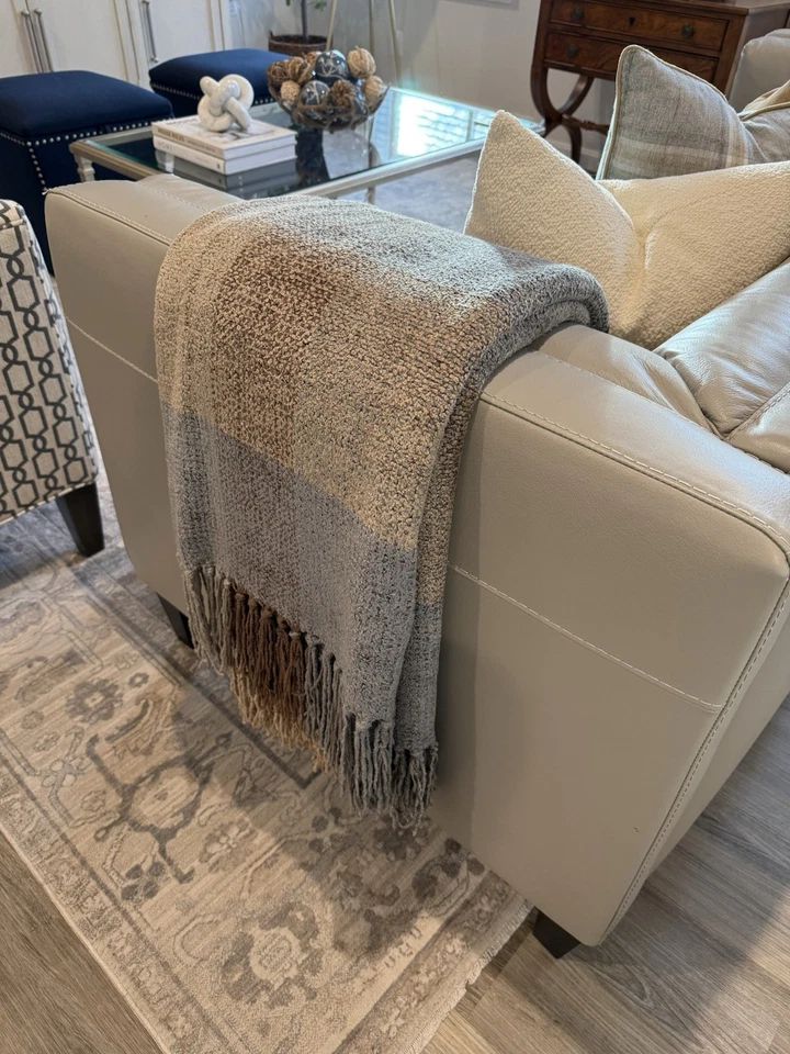 Manta de chenilla a cuadros azul, marrón, dorado, pesada para herrajes de restauración Foto 3 de 4