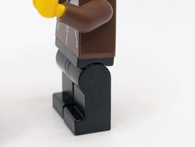 5 Vintage Lego Male and Female Town Minifigures from Set 4559 Cargo Train