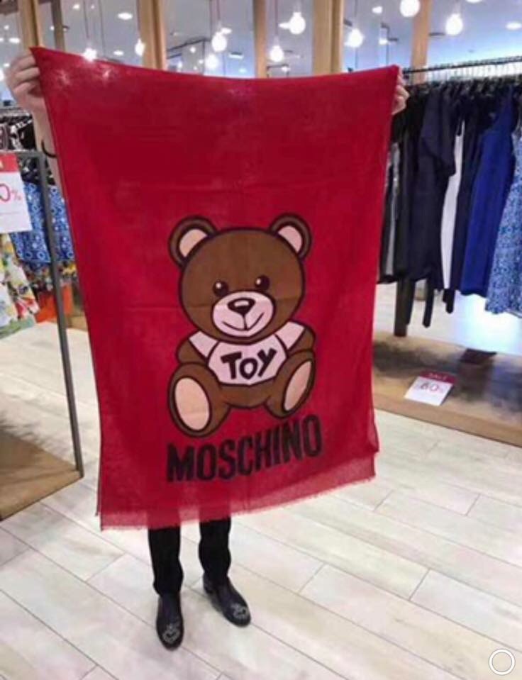 NWT Moschino Bear Oblong Wool Blend Scarf Shawl Wrap In RED Made