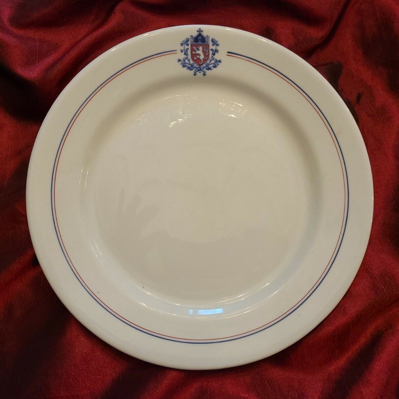 Hotel 9.75" Dinner Plate By Albert Pick/Buffalo China From Chicago Estate