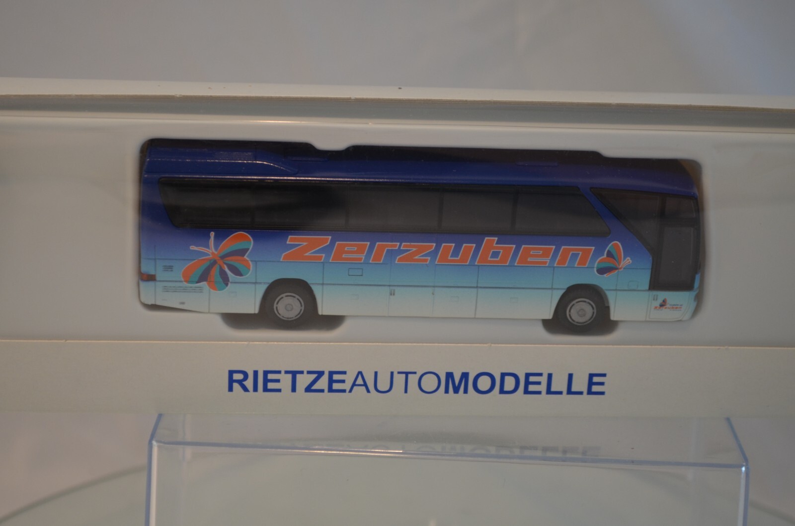 Autobus Mercedes Benz O350 HO 1/87 réplique haut de gamme pour collectionneur de maquettes