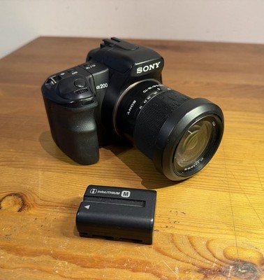 Sony Alpha DSLR-A200 10.2MP Digital SLR Camera - Black (Kit w/ DT 18-70mm Lens)