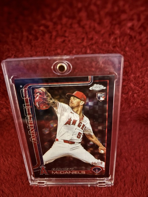 2025 TOPPS CHROME UPDATE GARRETT MCDANIELS #USC20 BLACK WAVE REFRACTOR # 5/10
