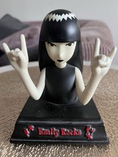 Emily the Strange Statue Emily Rocks Limited ...