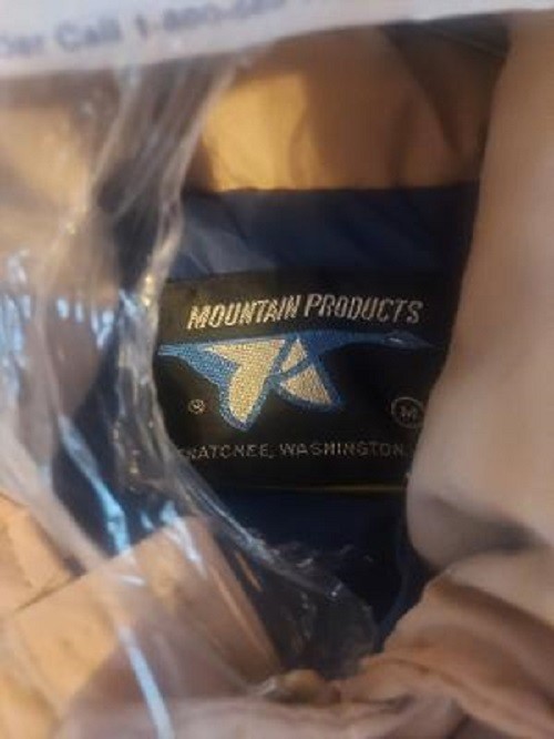 MENS MEDIUM DOWN COAT - image 2