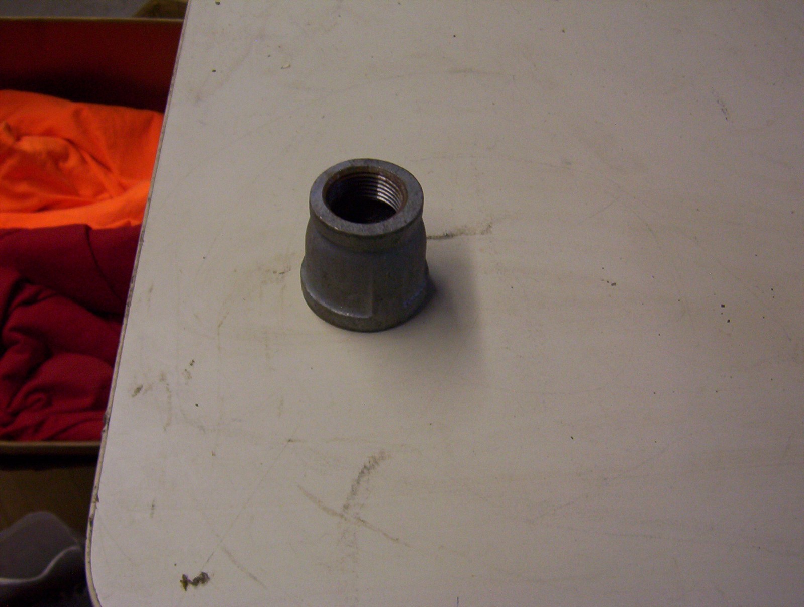 BLACK IRON PIPE FITTING/ 1 1/4" x 1" BELL( GALVANIZED)