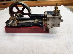 Stationary horizontal live steam model Runs well