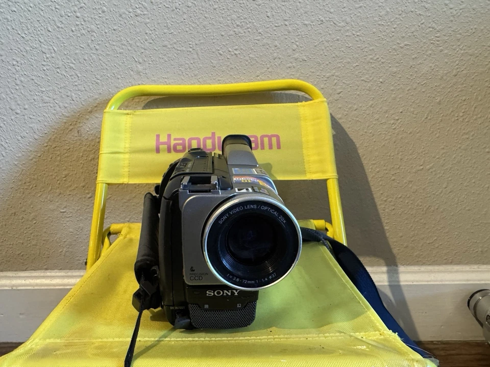 Videocámara digital Sony Handycam DCR-TRV103 NTSC 8 con captura nocturna PROBADA FUNCIONANDO ✅ Foto 3 de 4