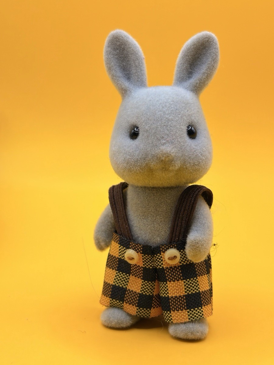 Calico critters/sylvanian families Vintage Babblebrook Bunny