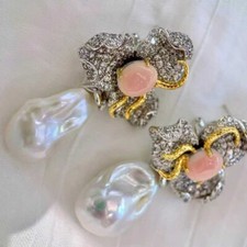 Exquisite Queen Conch Pearl Alternative   Baroque Pearl Statement Piece