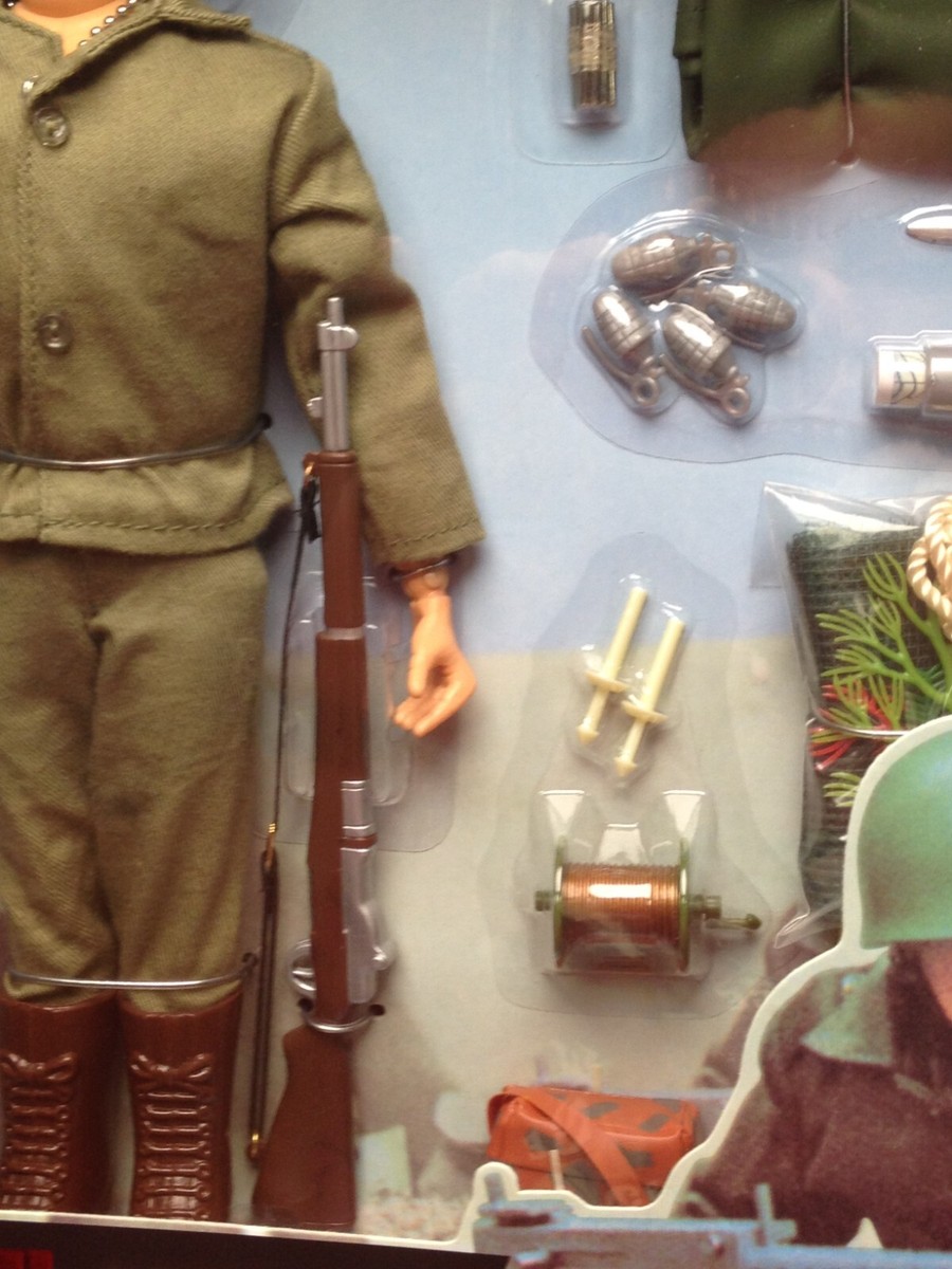 1964 GI JOE - 2000 Timeless Collection Forward Observer Action