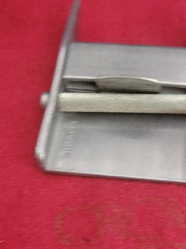 1-3/4 x 2 FOSSIL MARCA "COMBUSTIBLE" FUNCIÓN OFICIAL HEBILLA DE ACERO con logotipo de avión Foto 4 de 4