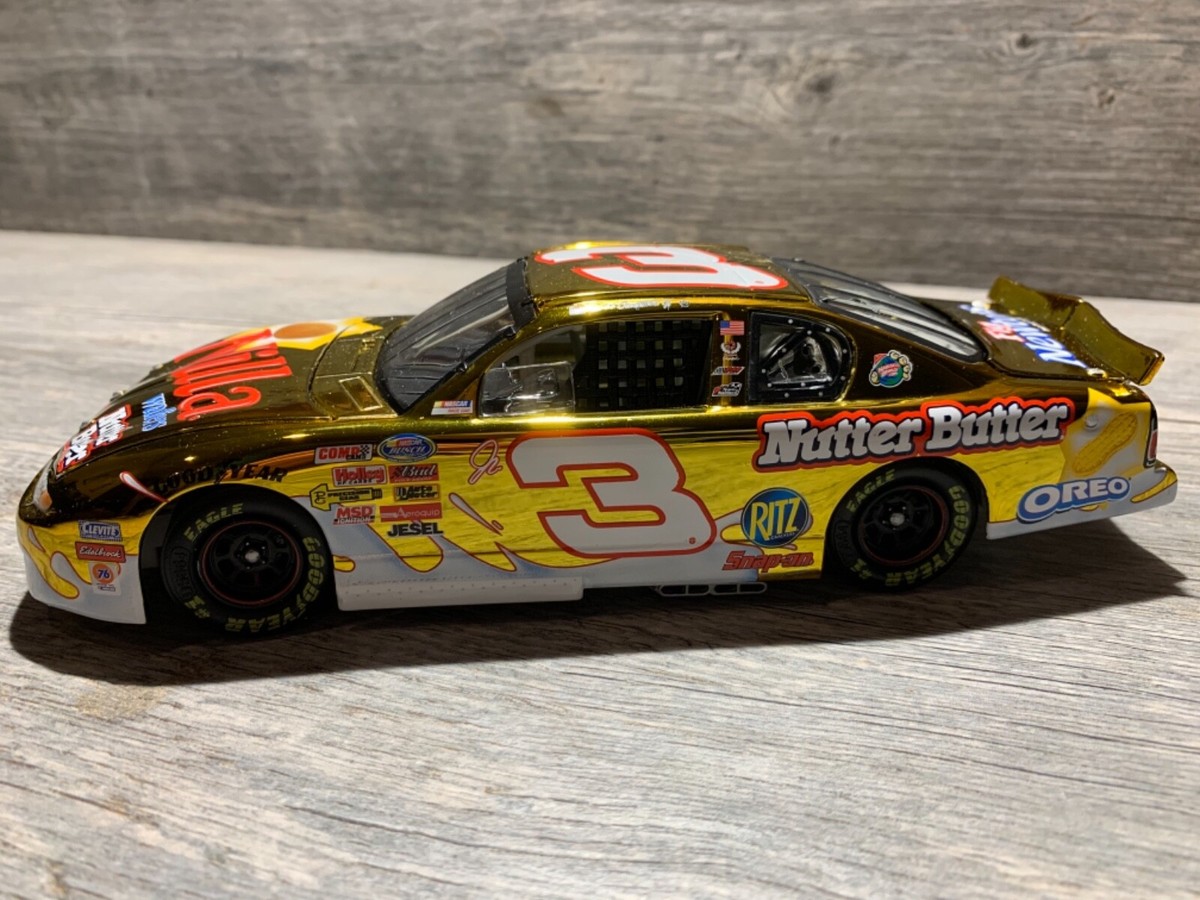 2002 Dale Earnhardt Jr 1:24 Color Chrome #3 Nilla Wafers Nutter