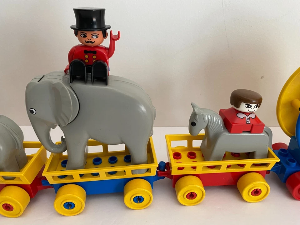 Lego Duplo Circo Zoo Tren Maestro de Anillos Elefante Caballo Tren Coches Payasos Foto 3 de 4