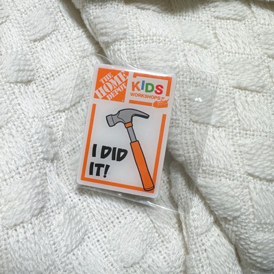 NEW Home Depot Kids Workshop ''l DID IT'' Hammer Collectible Lapel Apron Hat Pin