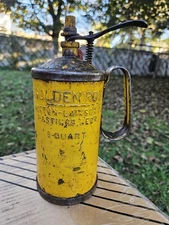 Vintage Original 1 Qt Oiler 1930's Golden Rod Dutton-Lainson Hastings NE USA