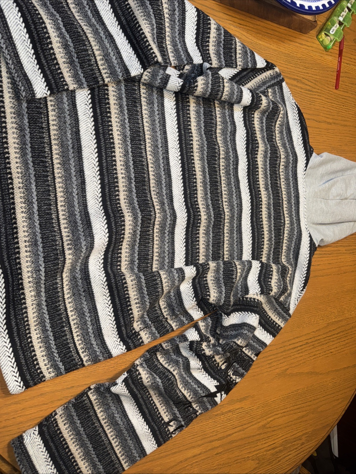 Stranger Things Pac Sun Exclusive Hellfire Club H… - image 4