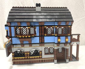LEGO Medieval Market Village 100% with Manuals, no box - 2009