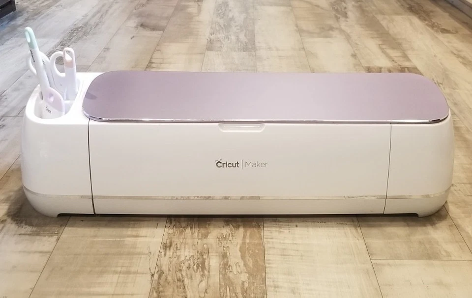Cricut Maker 3 Bundle- Die-Cutting Machine Model #: CXPL301 *NO BOX* W Extras - Image 2 of 4