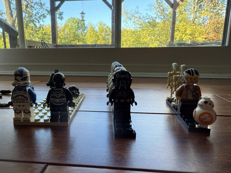 Lote de minifiguras LEGO STAR WARS. 12 minifiguras. (desde 75300, 75297, 75280, +). Foto 3 de 4