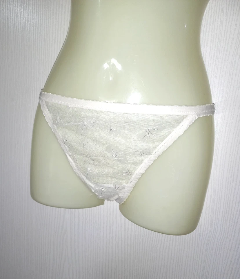 VANITY FAIR SLIP EN TULLE TAILLE FR42 - EU40 -IT4 - UK/CA/US L (REF 09180) BLANC - Photo 4/4