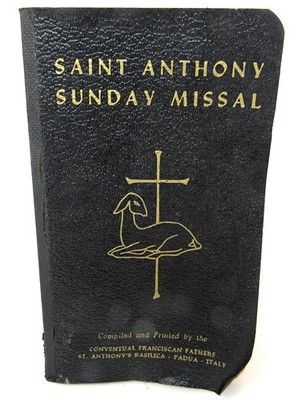 St Anthony's Sunday Missal Catholic  Prayer Book 5x3inch 1956 Franciscan Fathers