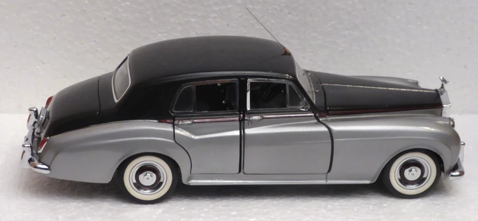 Rolls Royce Silver Cloud 1 v. 1955 , M 1:24 , Franklin Mint , Doku ,  ohne OVP - Bild 4 von 4