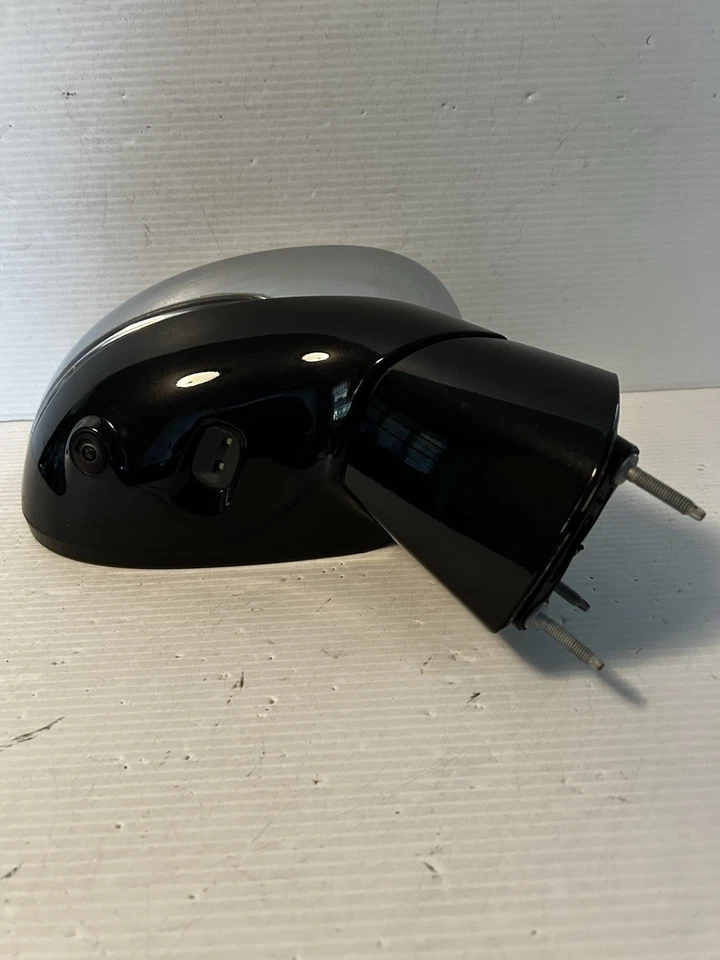 2017 - 2020 Chrysler Pacifica Door Mirror Camera Blind Spot Heat Right OEM 1606 - Image 3 of 4