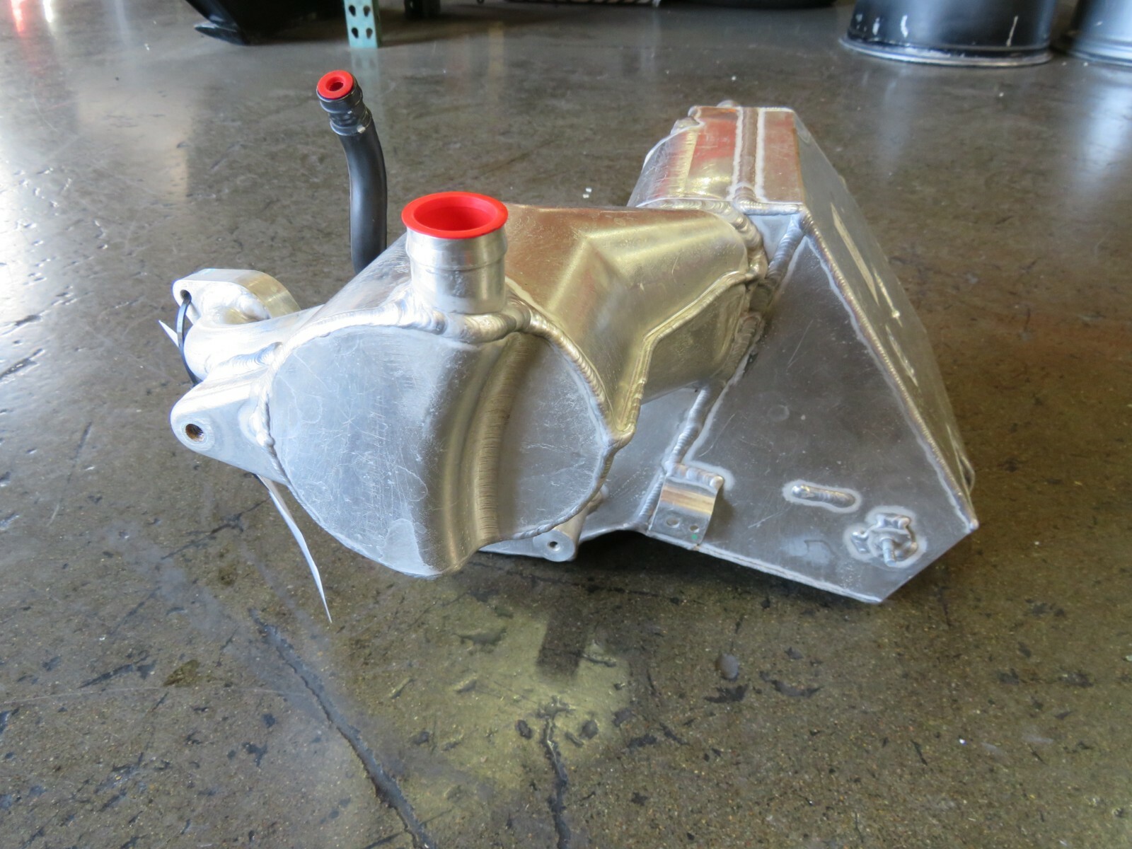 McLaren 600LT, Main Oil Tank, Used, P/N 11f1178CP