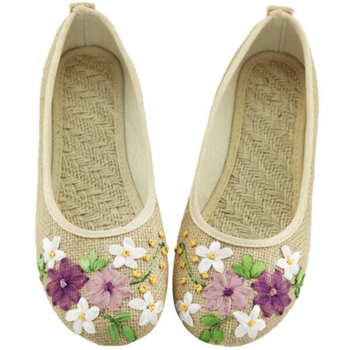 Women Footwear Slip on Shoes Flat Heel Embroidered Floral Soft Sole Ethnic Retro - Picture 3 of 23