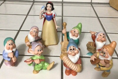 Disney Snow White the 7 Dwarfs Ceramic Figures, Vintage Absolutely Perfect