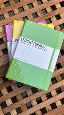 LEUCHTTURM1917 Hardcover A5 Notizbuch, linierte Seiten