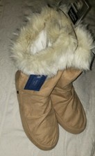 Simply Vera Vera Wang Slippers Women XL Sz 11 Tan Taupe Faux Fur Grip Soles NWT
