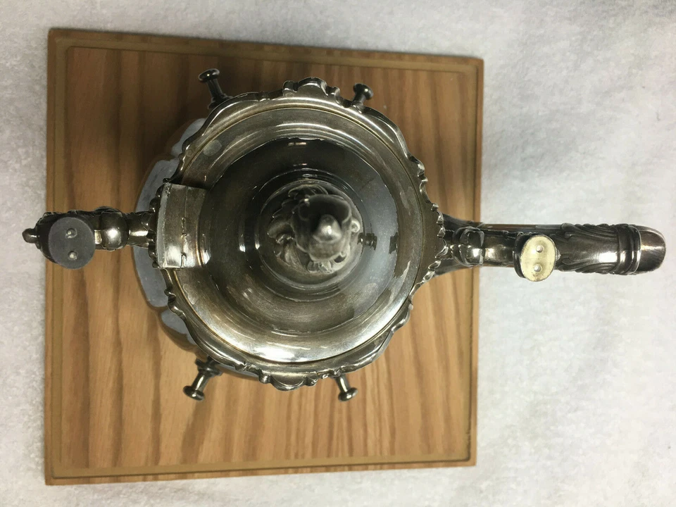 Tetera de café y té rococó con plato de plata barroca Wallace de mediados de siglo #299 Foto 4 de 4