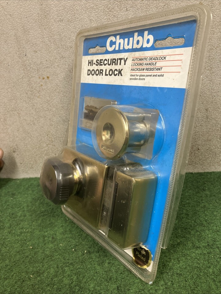 Chubb 4L67 Rim Deadlocking Nightlatch 60mm High Security, Brass Finish