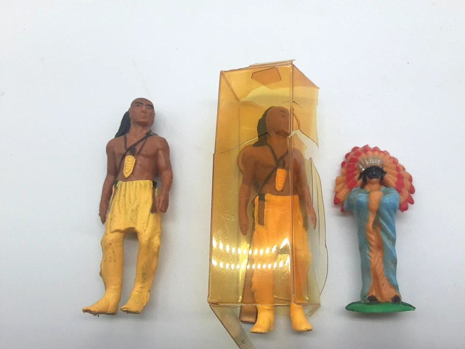 Lot Vintage Indian In Cupboard Figure Little Bear figurine 1 key + plastic chief - Image 2 of 4
