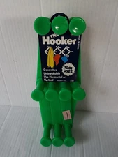VINTAGE RARE THE HOOKER DECORATIVE WALL HOOK GREEN