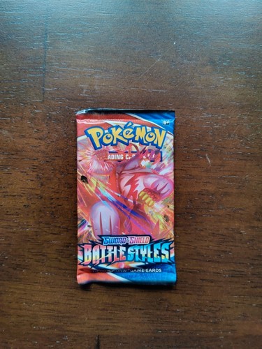 Pokémon TCG Schwert & Schild Kampfstile Karten Pack - Mehrfarbig - Bild 1 von 4