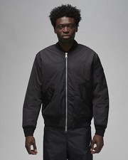 Men s Size L - Jordan Essentials Renegade Jacket FB7316-010