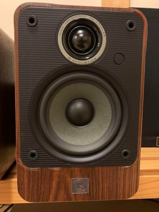 Q ACOUSTICS 2010I Compact Bookshelf Speakers Pair Black Test 