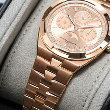 Vacheron Overseas 2025 41.5mm 18k Rose Gold Champagne Dial Bracelet 4300V 10