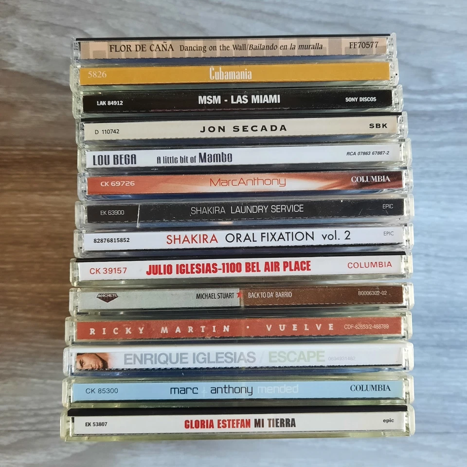 Latin Artists CD Lot of 14 – Latin Pop Salsa – Laundry Service, Mi Tierra Foto 2 de 4