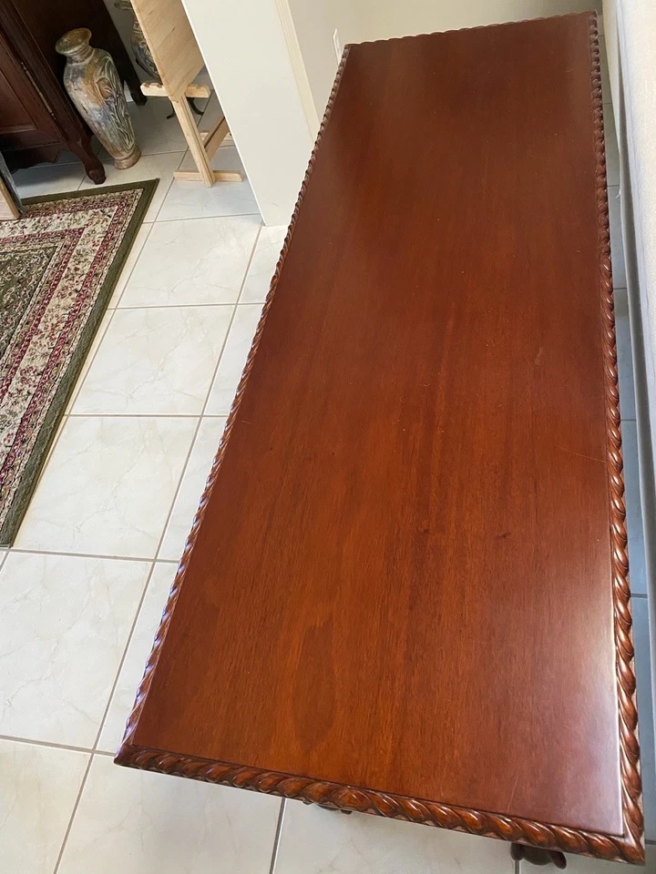 Elegant Carved Wood Console Table — Heavy, Solid, Beautiful Detail - Image 4 of 4