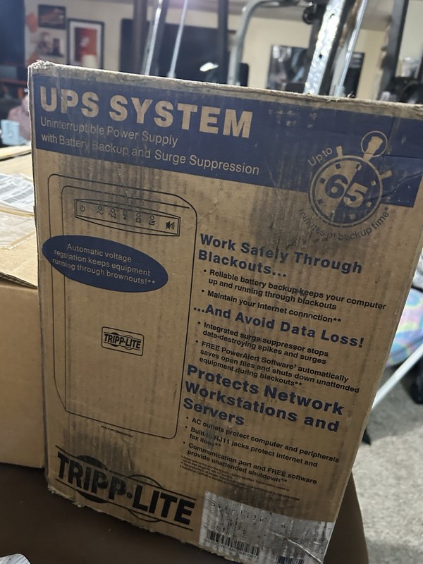 Tripp Lite UPS: 1050VA  120V SMART Pro New Sealed Box