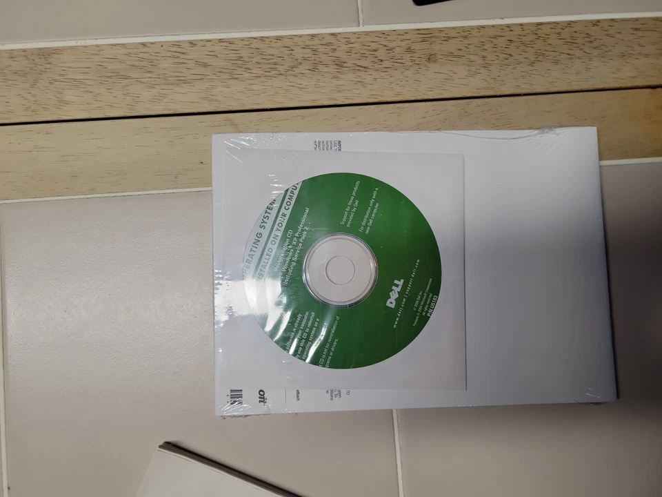 New Sealed Microsoft Windows XP Professional CD Version 2002 with manual - Image 4 of 4